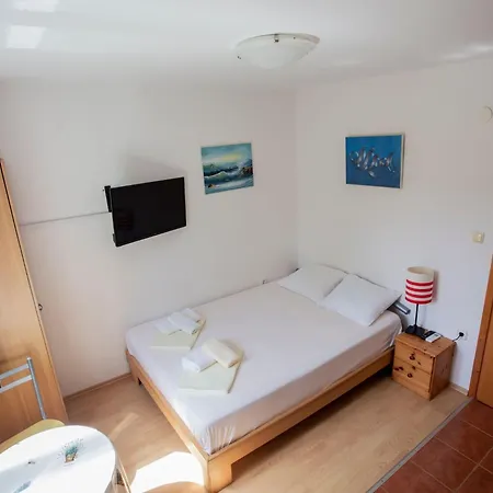 Apartament Buka Calm Iv By Interhome