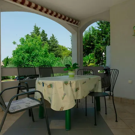 Buka Calm Iv By Interhome