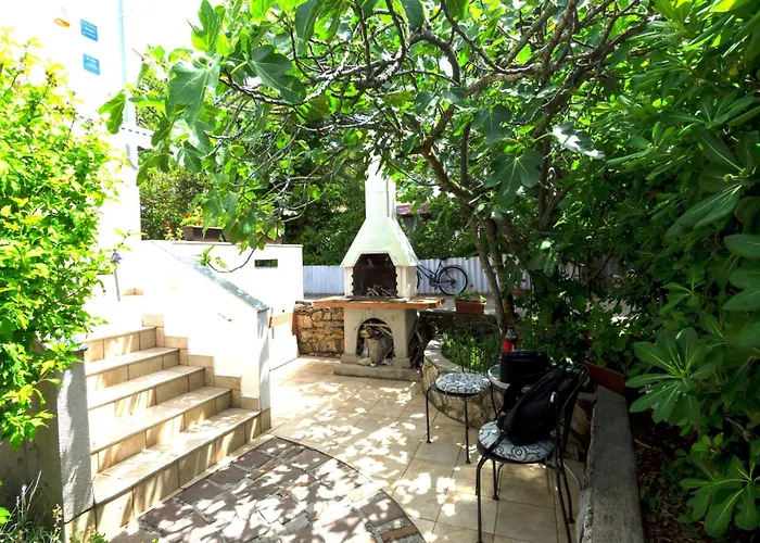 Buka Calm Iv By Interhome